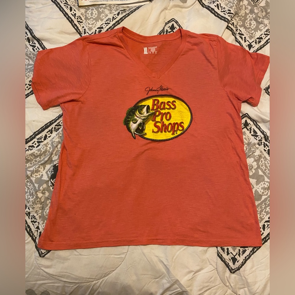 Bass pro shop women’s shirt